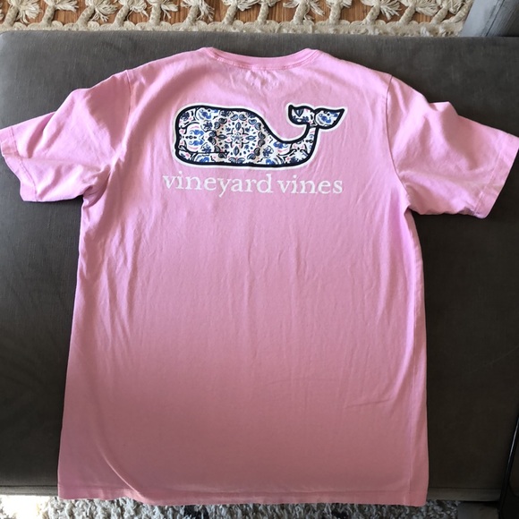 GIRLS!!!! Set of 2 Vineyard Vine Pocket Tees - Picture 11 of 15